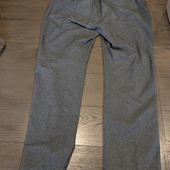 Men's Gray Golf Pants 40x32 - Picture 4 of 4